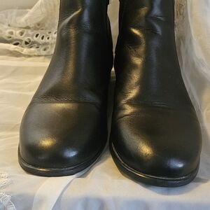 La CANADIENNE Black Leather Ankle Boots